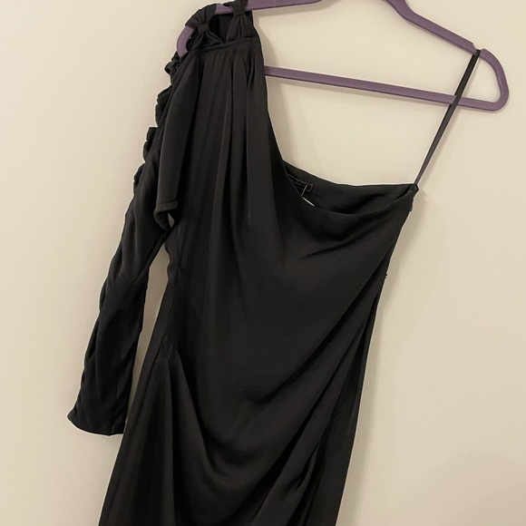 SALE!!! BCBG MAXAZRIA one shoulder dress - Picture 2 of 9